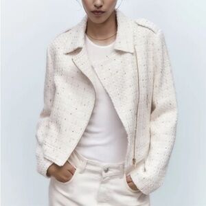 Zara Cream coat with Textured Elegance